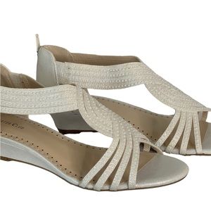 Charter Club's Ginifur.